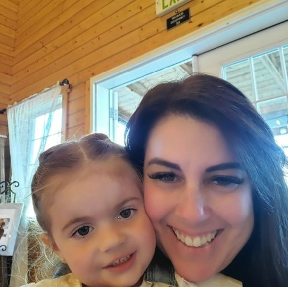 Meet your Posher, Randi - Picture 1 of 1